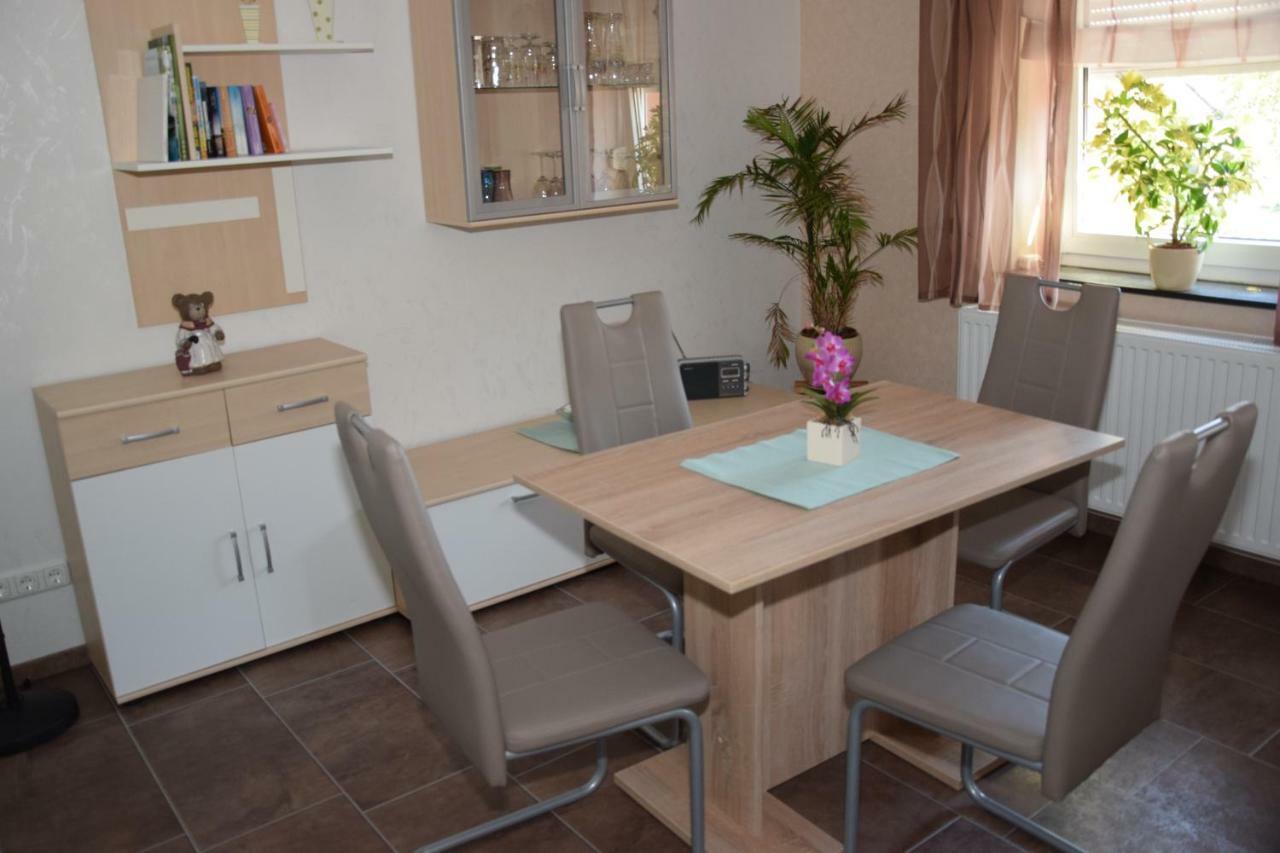 Moderne Und Sehr Gemuetliche Ferienwohnung Wattenbach Kültér fotó